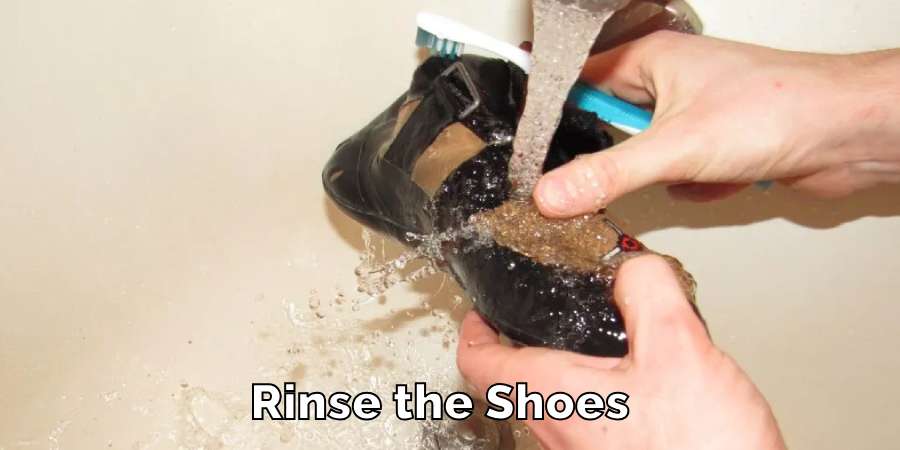 Rinse the Shoes