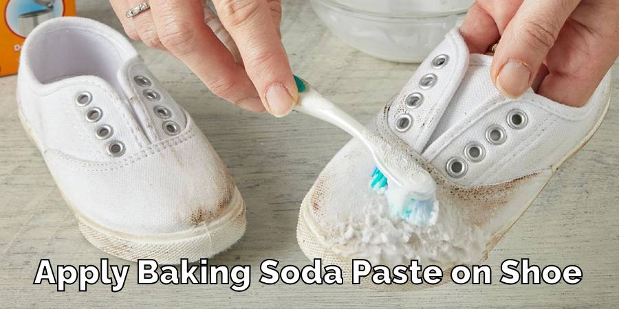 Apply Baking Soda Paste on Shoe